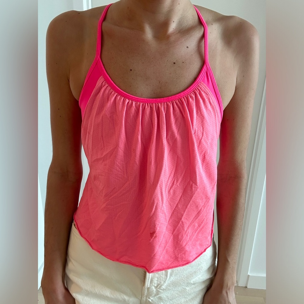 Lululemon Hot Pink Athletic Tank w Built in Sports Bra - Picture 1 of 3